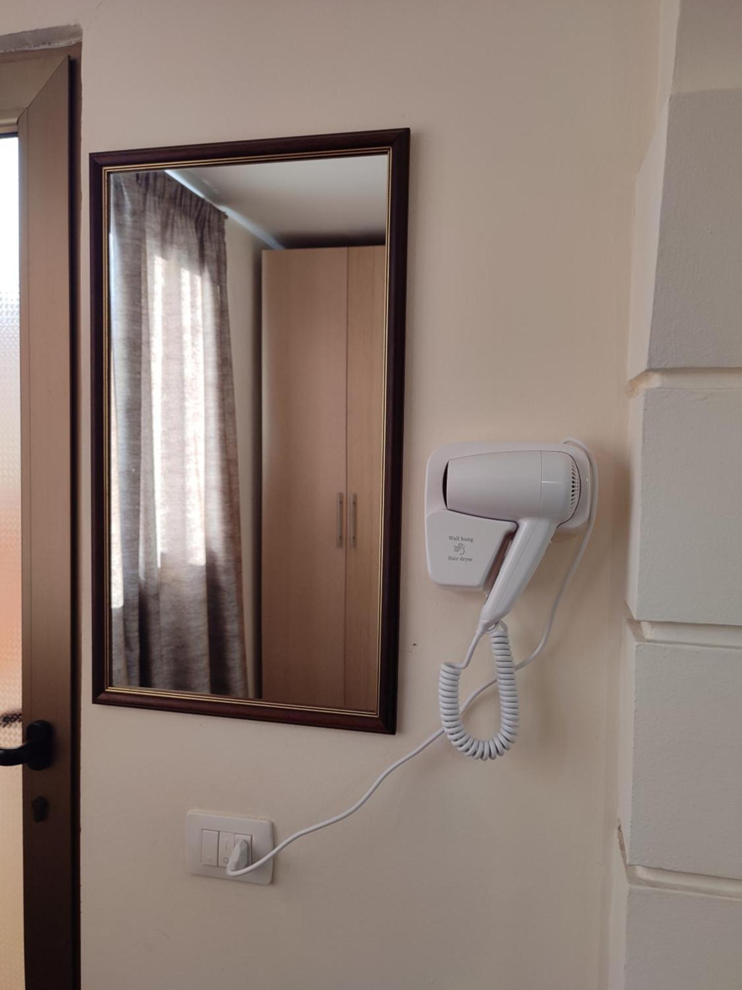 Lb Apartments Tirana Esterno foto